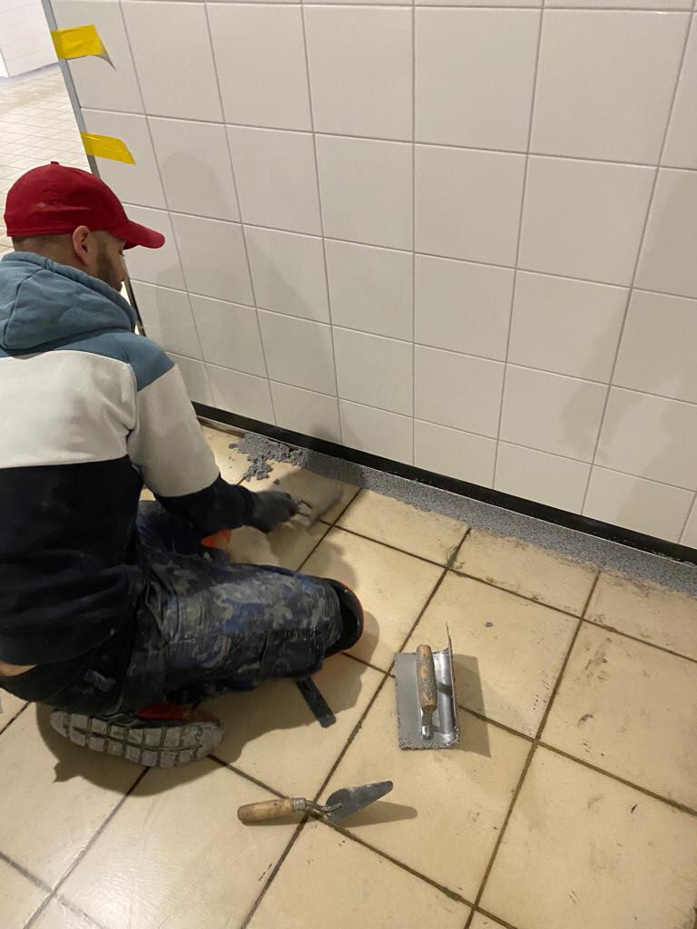 Fugenauffüllen durch SR-Dienstleistungen